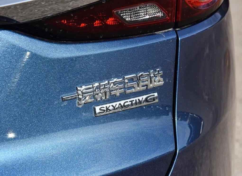 勃肯鞋竟然成了明星们的冬日标配，没想到这双鞋背后藏着这么多秘密(图1)