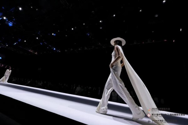 虎门服装盛会暗藏玄机，三会联动竟能“即秀即买”(图8)