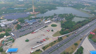 全国首个高速服务区风电项目投运,打造零碳绿色能源枢纽(图3) 全国首个高速服务区风电项目投运,打造零碳绿色能源枢纽(图3)