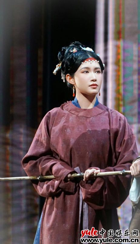 辛柏青苏青搭档演绎苏轼传奇，话剧《苏堤春晓》即将开启全国巡演(图2)