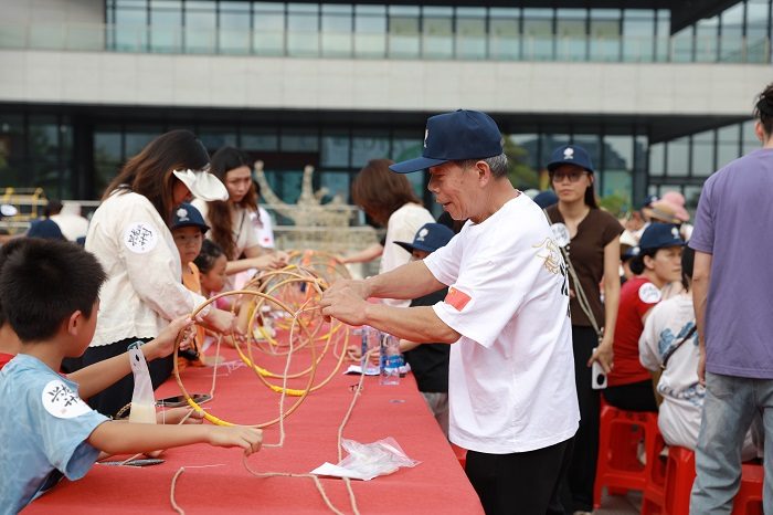 佛山非遗扎作新突破 西樵山户外活动开启全民造龙新篇章(图7)