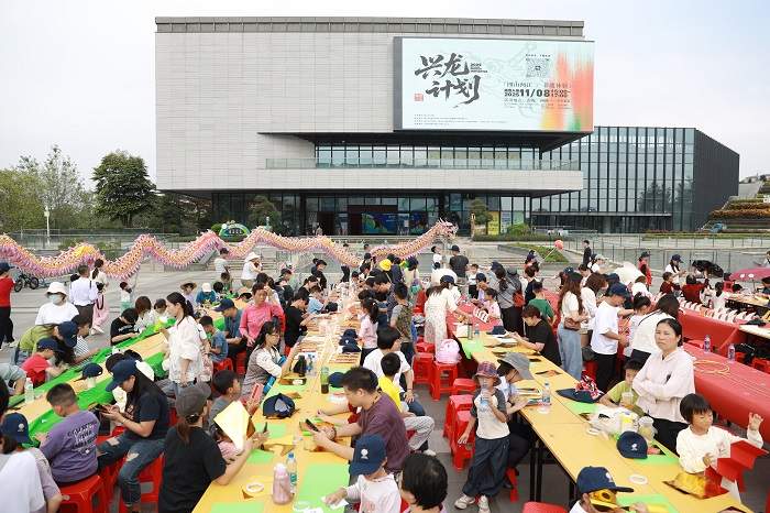 佛山非遗扎作新突破 西樵山户外活动开启全民造龙新篇章(图8)