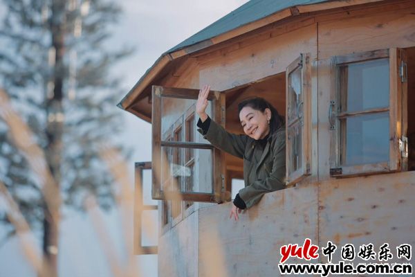 芒果TV《是女儿是妈妈》傅娟教育理念获赞，电子妈妈走红(图4)