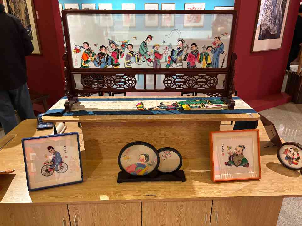 绵竹年画主题展在中国非遗馆开幕 展现年俗文化新魅力(图2)