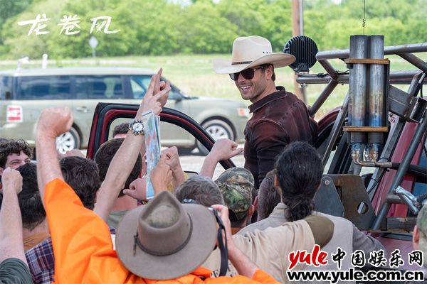 电影《龙卷风》今日上映 年度灾难大片震撼登陆暑期必看(图7)