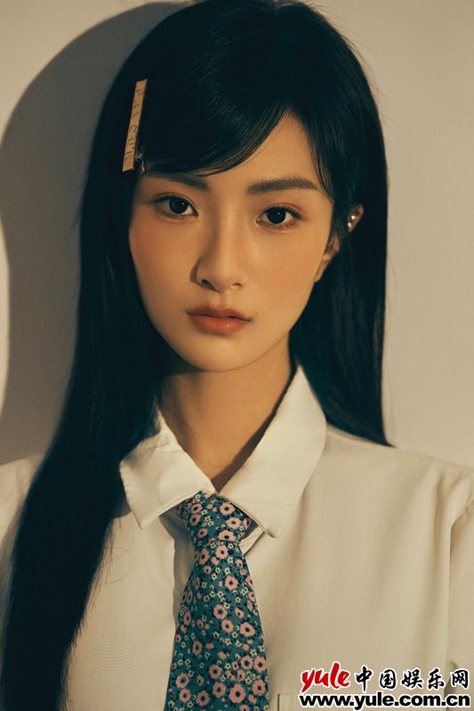 《默杀》票房破8亿 “霸凌者”顾明漪现场向王圣迪徐娇道歉(图6)