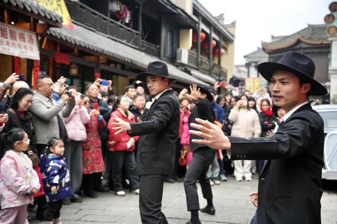 靖港古镇元旦变身潮玩乐园，非遗与光影共舞(图7)