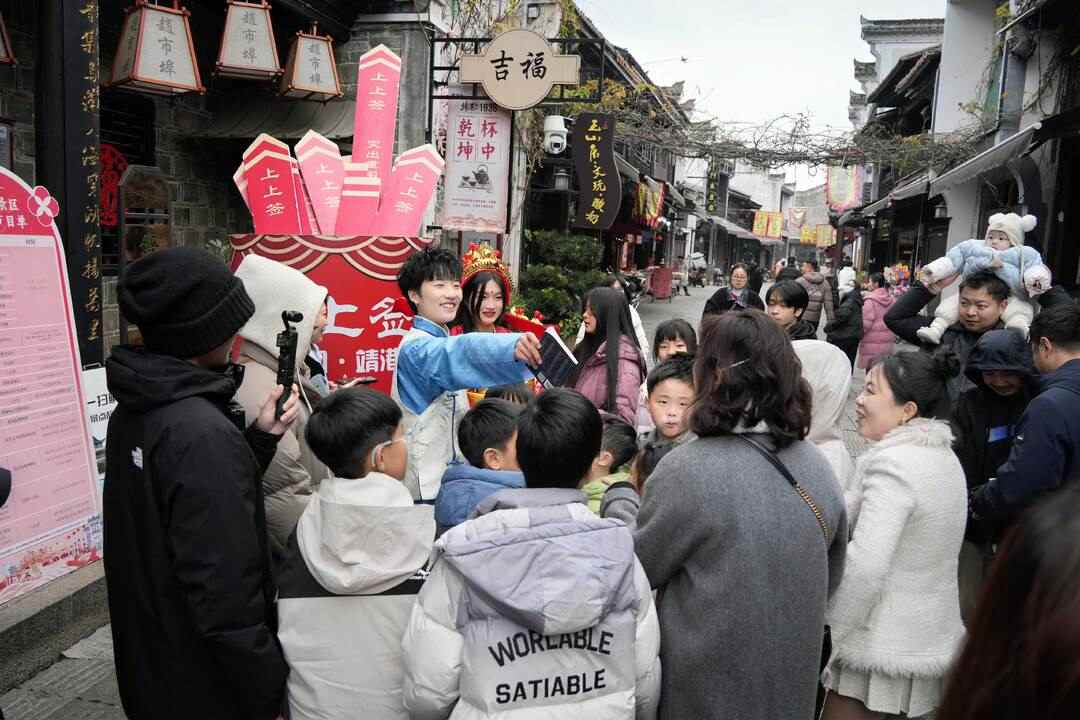 靖港古镇元旦变身潮玩乐园，非遗与光影共舞(图13)