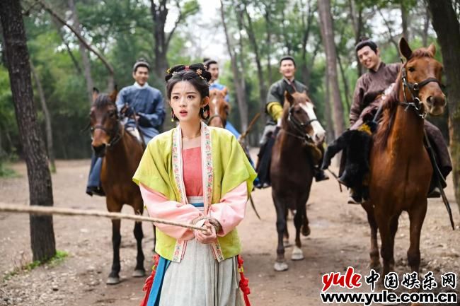 黄杨钿甜演技突破 童星成长双剧收获观众盛赞(图1)