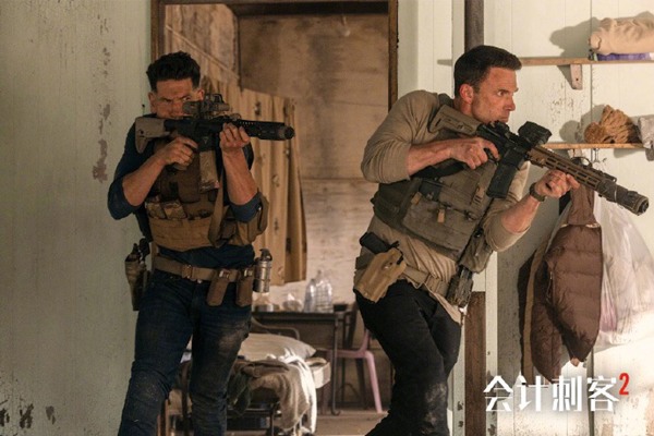 年度动作大片《会计刺客2》全国热映 兄弟联手火力全开(图4)
