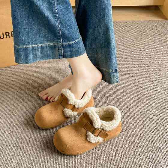 穿上这双鞋，女明星们竟然集体抛弃了高跟鞋(图12)