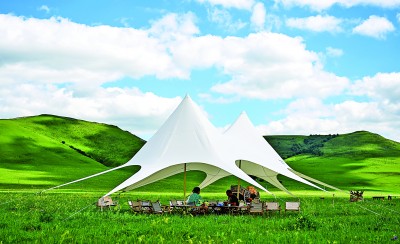 没想到，牧民当向导年入百万，竟是因为这个“小众”旅游火了(图1)