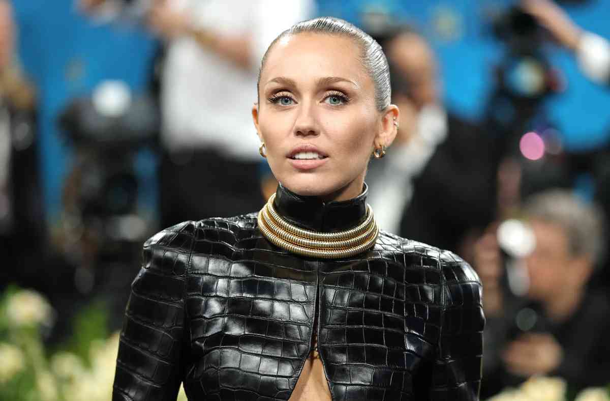 时尚品牌纷纷打破传统，明星代言背后的战略转变竟然如此关键(图16)