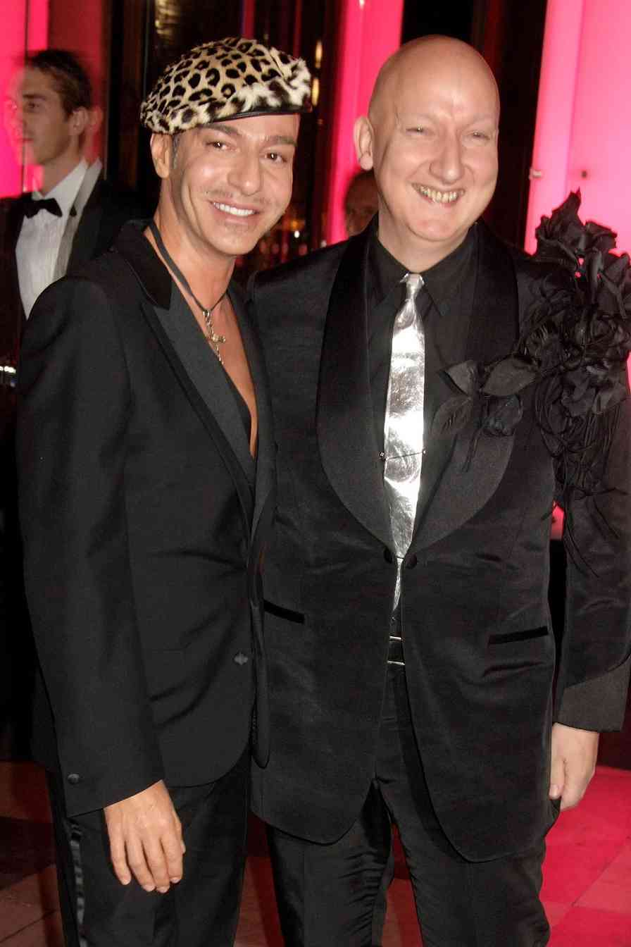 一顶帽子如何成为文化密码，揭秘时尚大师的创作内幕(图33)