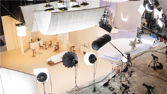 高端直播技术方案如何重塑服饰电商的“质价比”体验(图3) 高端直播技术方案如何重塑服饰电商的“质价比”体验(图3)