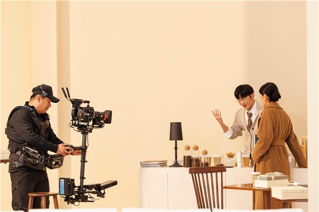 高端直播技术方案如何重塑服饰电商的“质价比”体验(图7) 高端直播技术方案如何重塑服饰电商的“质价比”体验(图7)