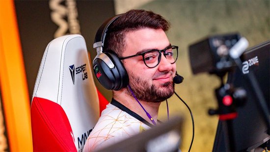 战队失利错失国际赛事资格，选手教练赛后坦言身心俱疲(图1)