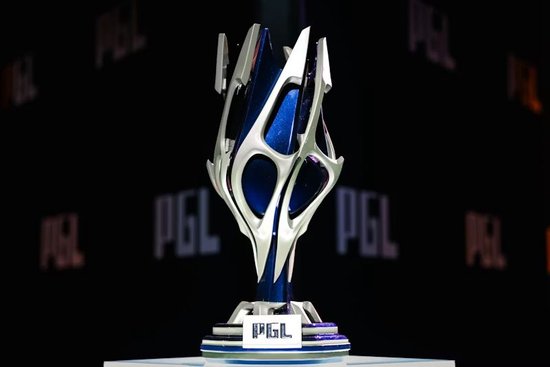 国际电竞赛事移师东欧，16支强队角逐百万美元奖金(图1)