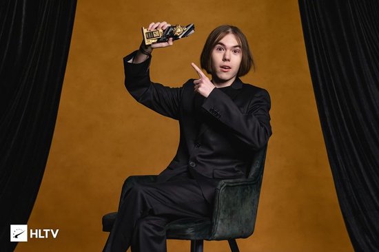 年度全明星阵容揭晓，各位置最佳选手汇聚一堂(图2)