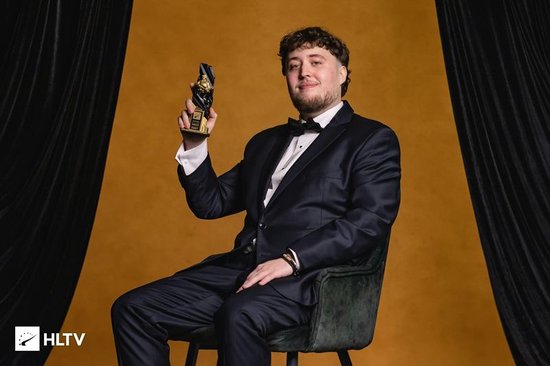 年度全明星阵容揭晓，各位置最佳选手汇聚一堂(图5)