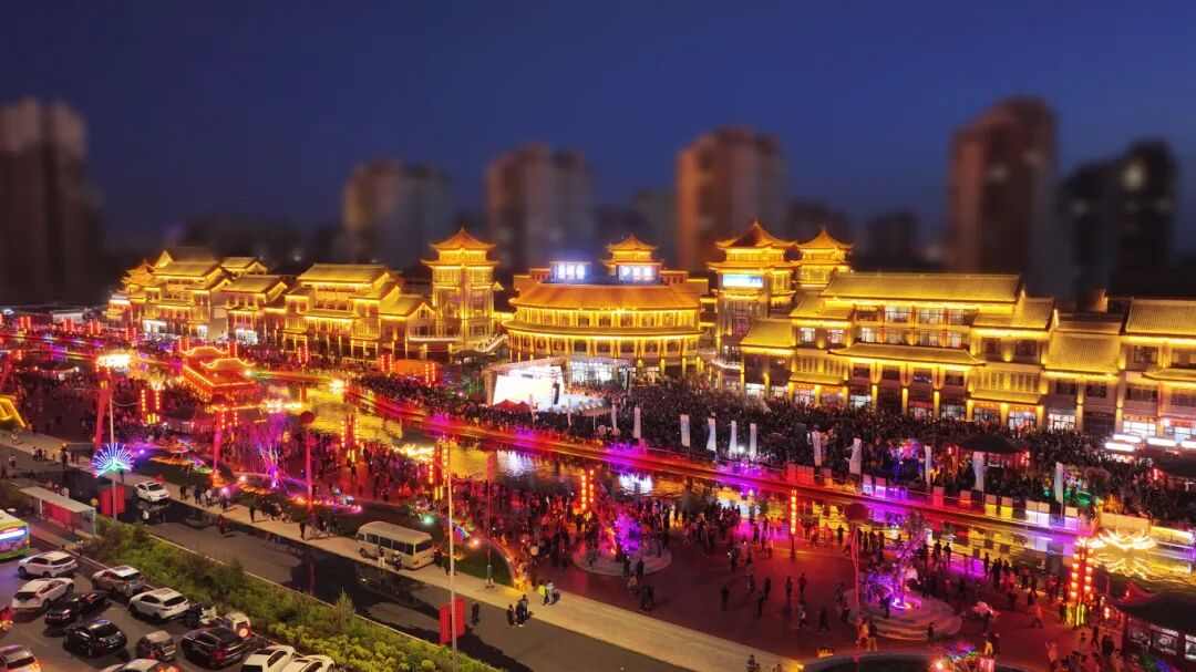 内蒙古新增旅游度假区与休闲街区,助力产业转型升级(图12) 黄河湾步行街1(副本).jpg