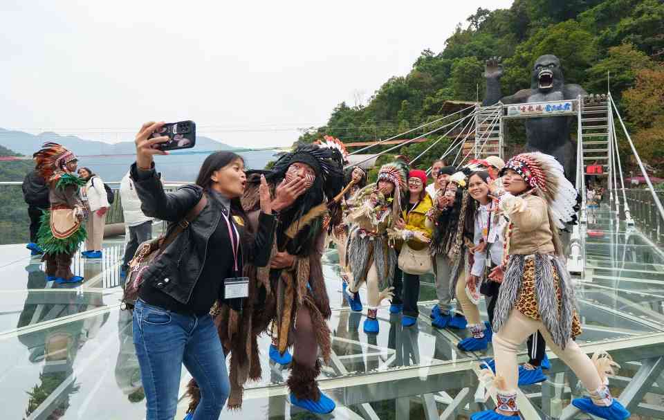 元旦假期旅游市场火热，主题活动和文旅融合成效显著(图2)