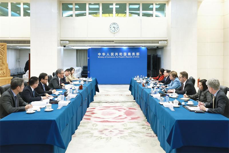 中国与IMF共商经济展望:扩大内需与多边合作成共识(图2) 中国与IMF共商经济展望:扩大内需与多边合作成共识(图2)